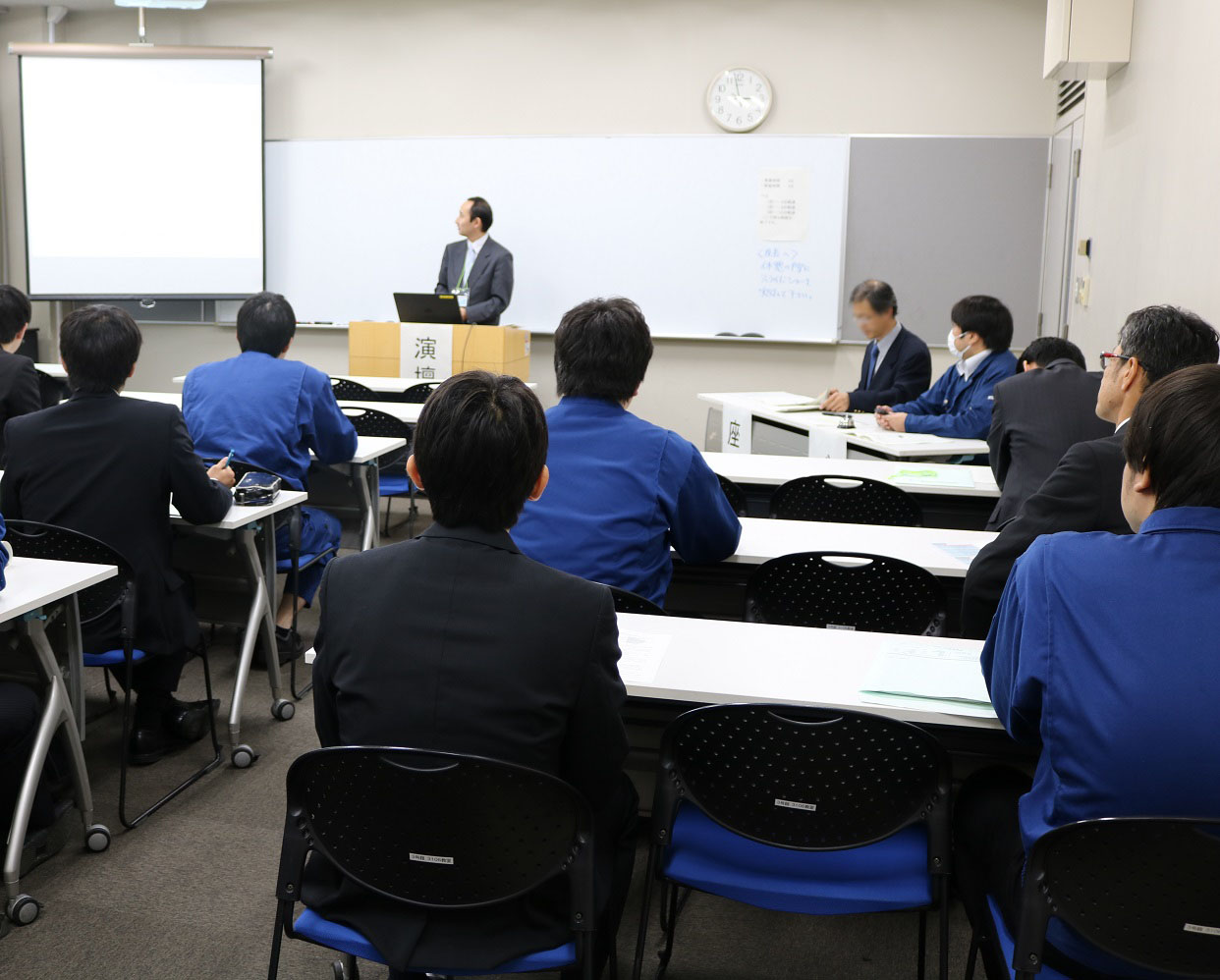 特別講演“職業能力開発研究発表講演会